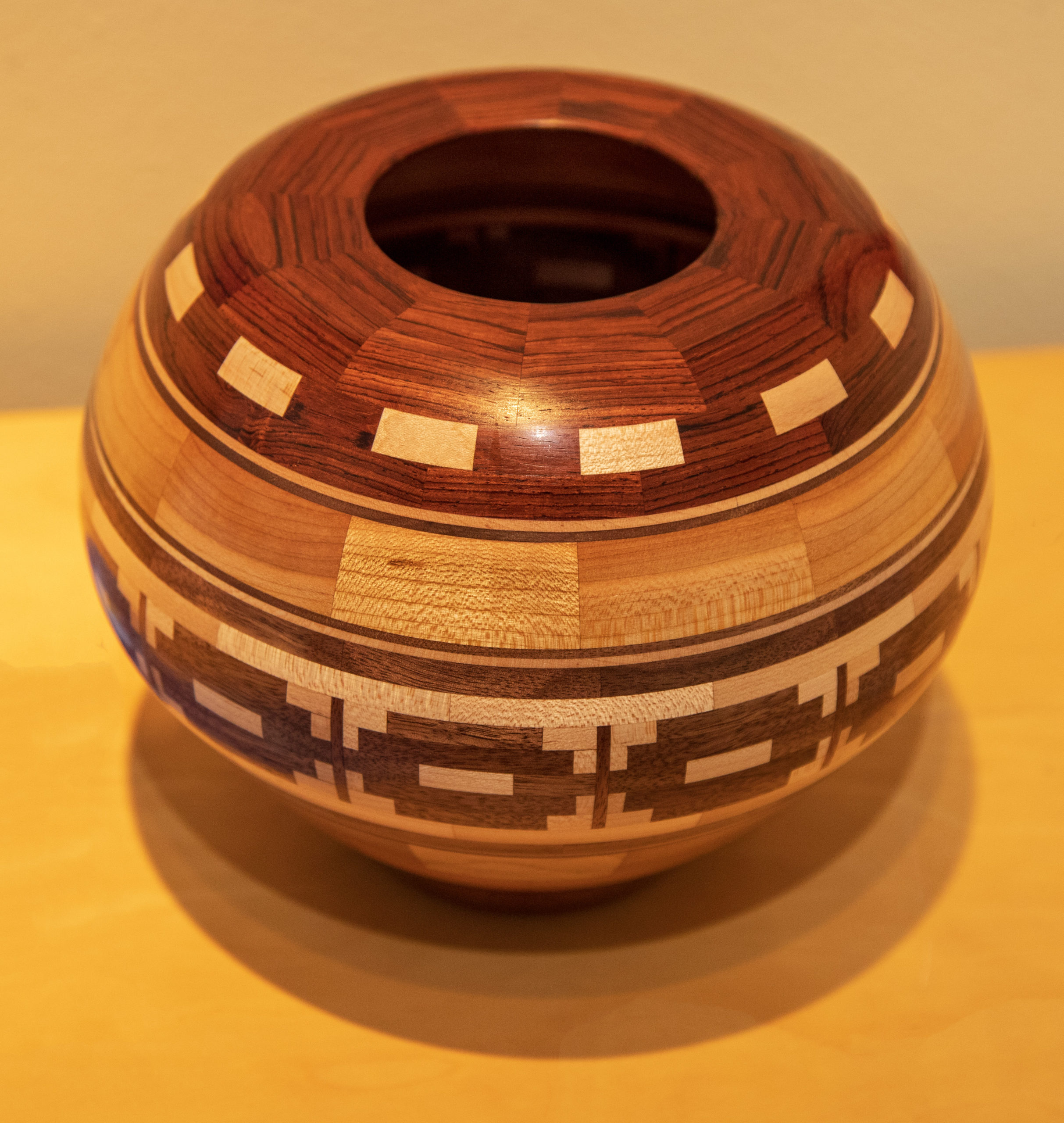 Round Segmented Bowl