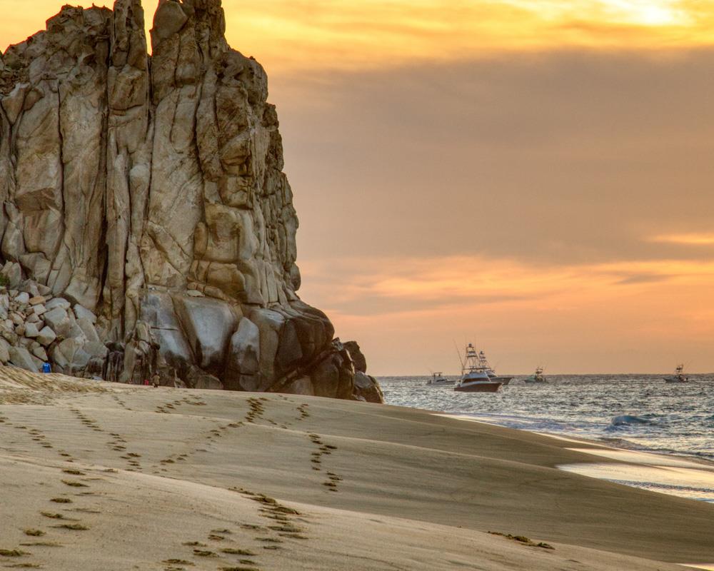 Cabo Sunrise Fishing