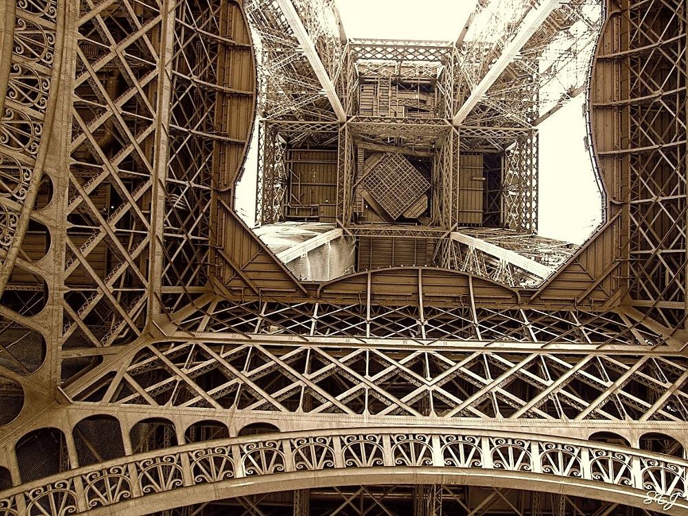 Belly of the Beast Eiffel