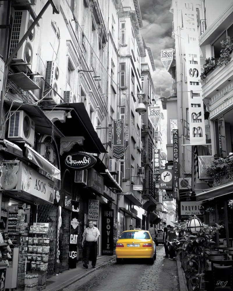 Istanbul's Fifth Element